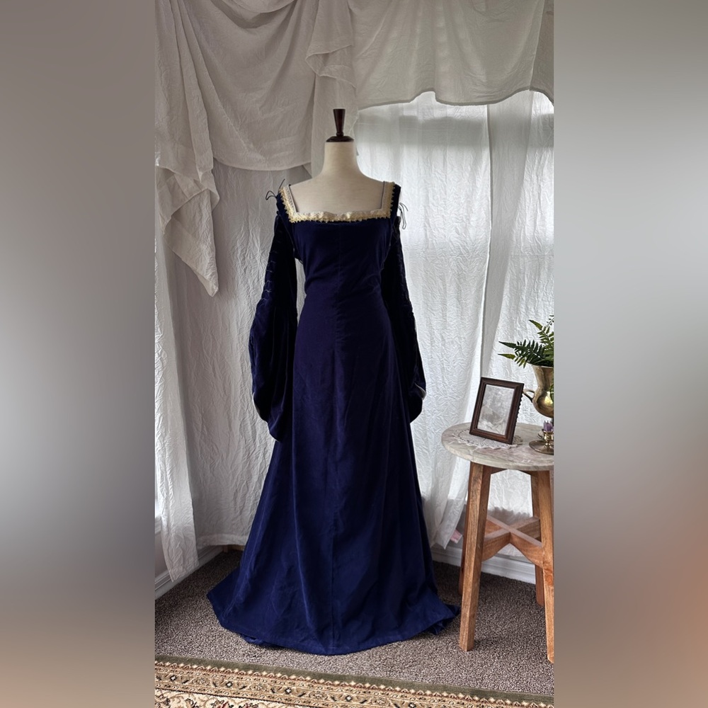 Sofi's Stitches Medieval Blue Velvet Gown